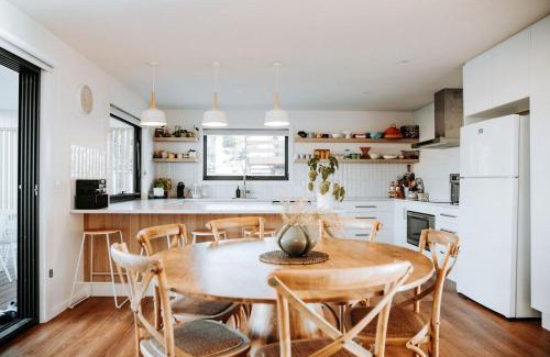 Bicheno House | Bichenobae