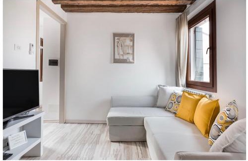Castello Apartment | Biennale Family Apartment in Venice