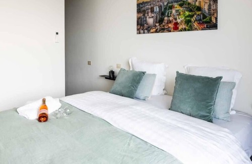 Stalingrad Apartment | Big designed app heart of Brussels