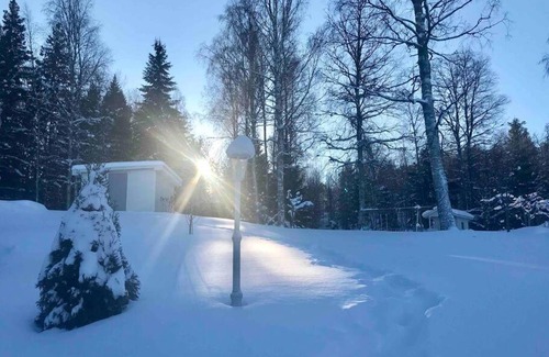 Hudiksvall Villa | Big house with jacuzzi by the forrest