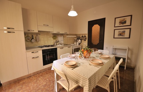 Pietraperzia House | Big Square House