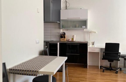 Kallio Apartment | Big studio close to center with WiFi