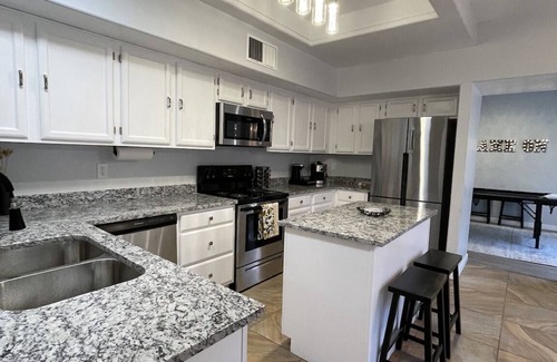 North Ranch House | billiards, darts, sleeps 13