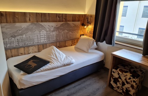Pradl Hotel | Binders Budget City Mountain Hotel