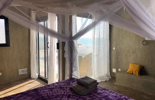 Guereo Hotel | Bine Bassile