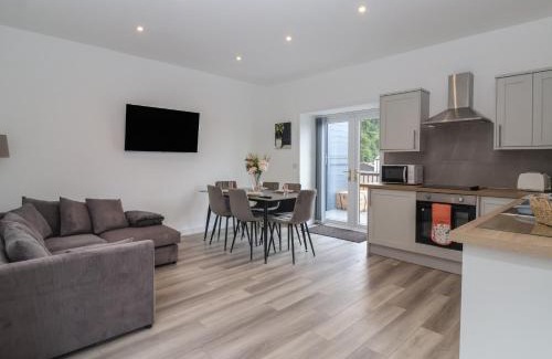 Scarborough House | Birch Cottage