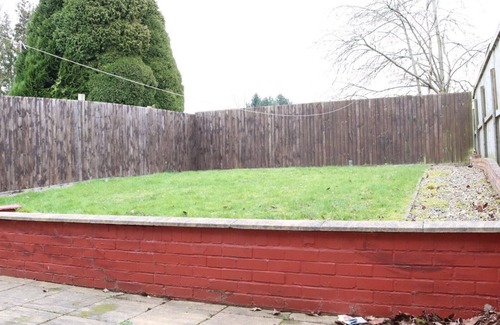 Edgbaston House | Birmingham Central 4 Bedroom House with Free Parking and WIFI