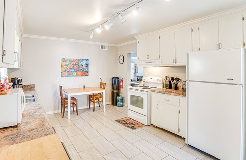 Bisbee House | Bisbee Home w/Private Parking & EV Charger!