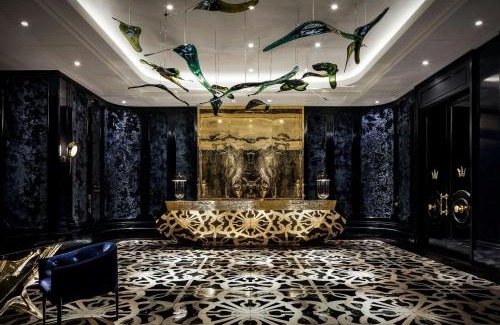 Toronto Entertainment District Hotel | BISHA, a Luxury Collection Hotel, Toronto