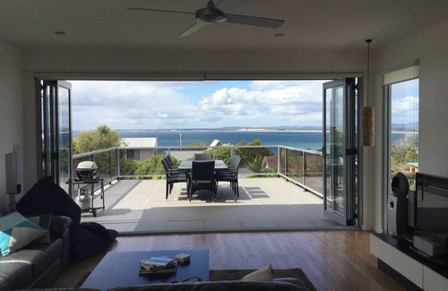 Bridport House | Black House to Richard