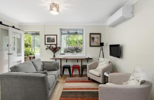 Blackheath Apartment | Blackheath Suite (2 b/rooms) Family/Pet Friendly