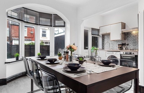Blackpool House | Blackpool's Finest 3 Bedroom Luxury Experience!
