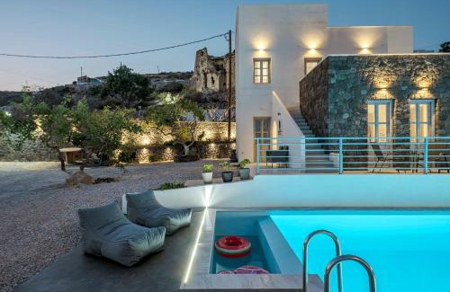 Emporio Apartment | BlackStone Luxury Suites