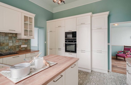 Saint-Briac-sur-Mer House | Blanc Castel by Interhome