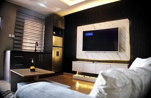 East Legon Apartment | Blays Hideout - Cozy Apartments