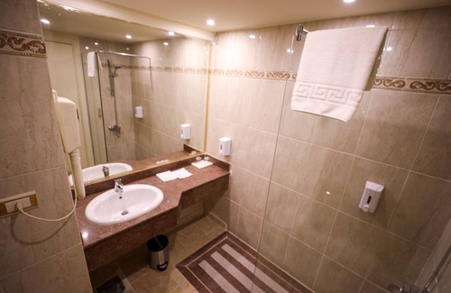 Village Road Hotel | Blend Club Aqua Resort