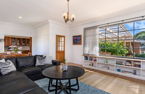 Port Fairy House | Bloom on Sackville Opt1