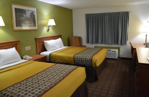 Bloomer Hotel | Bloomer Inn & Suites