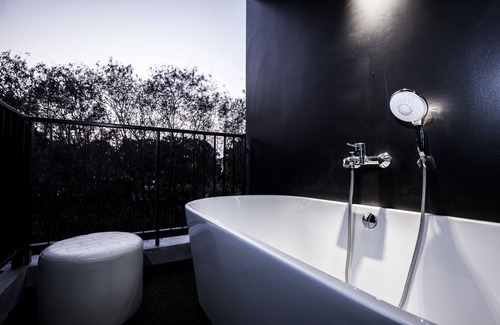 Talat Yai Hotel | Blu Monkey Hub and Hotel Phuket