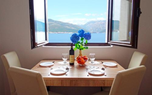 Krasici Apartment | Blue Bay Apartments
