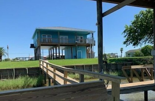 Oyster Creek House | Blue Breeze located in Oyster Creek