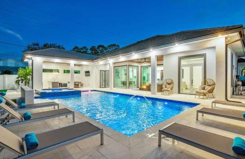 Bonita Shores House | Blue Diamond Beach Home