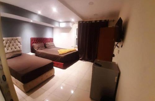 Al Duqqi Hotel | Blue Eyes Hotel