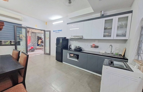 Quan Hoa Bed & Breakfast | Blue Homestay Cau Giay