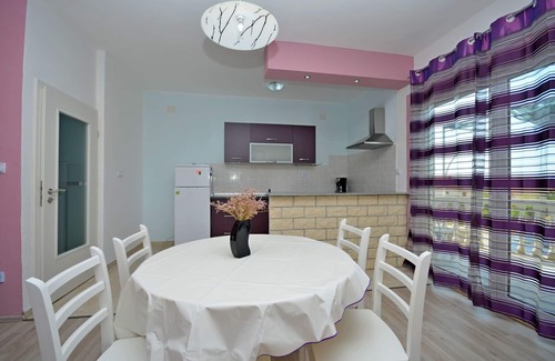 Sibenik Apartment | Blue House Apartment - for a colorful' holiday
