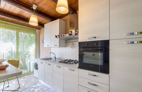 Avola House | Blue House on the sea, parking & wi.fi