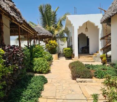 Pwani Mchangani Hotel | Blue Moon Villa
