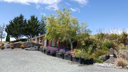 Lawrence House | Blue Mountain View