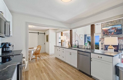 Boone Ski Chalet | Blue Ridge Mountain Chalet with Great Views