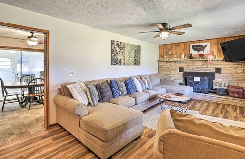 Brevard Cottage | Blue Ridge Mountain Escape w/ Hot Tub, Grill!