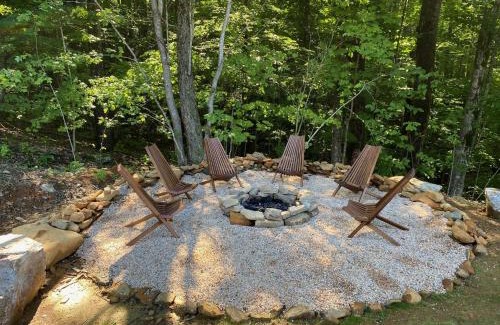 Jefferson House | Blue Sky Cabin - Built in 2023 this 3 bed 2,5 bath home has gorgeous views