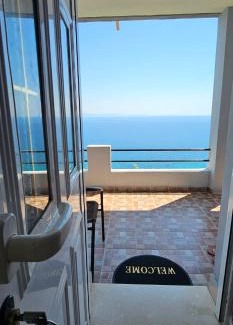 Qeparo House | Blue View