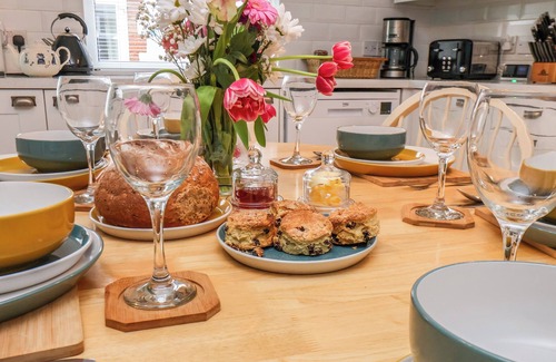 Flamborough Cottage | Bluebell Cottage