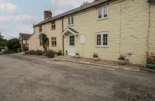 Shelve House | Bluebell's Cottage
