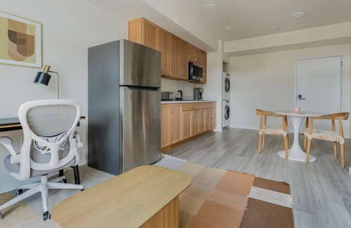 South Berkeley Apartment | Blueground | Berkeley, AC, w/d, nr UC Theatre