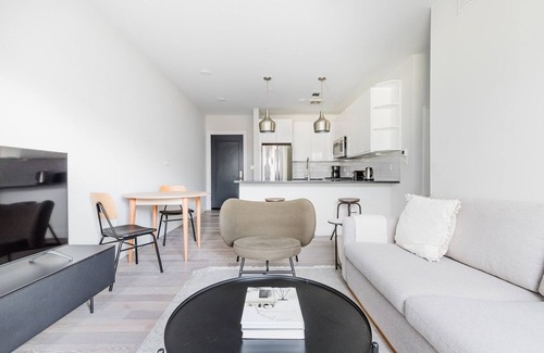 East Boston Apartment | Blueground | East Boston 2bd apartment