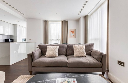 Canary Wharf Apartment | Blueground | Isle of Dogs, sauna, nr Thames
