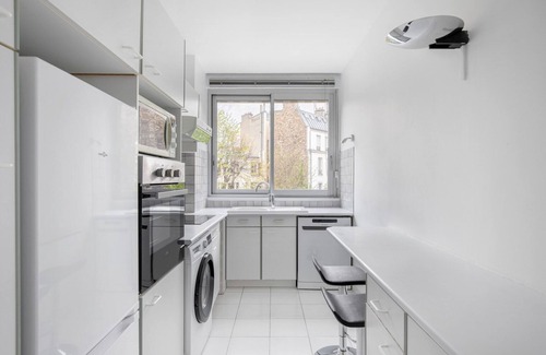 Passy Apartment | Blueground | Trocadero, concierge, nr Eiffel Tower