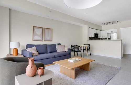 Northeast Miami Apartment | Blueground | Upper East Side, pool, nr Miami Beach