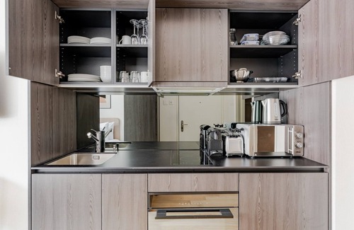 Sihlfeld Apartment | Blueground | Wiedikon, AC & w/d, nr museums