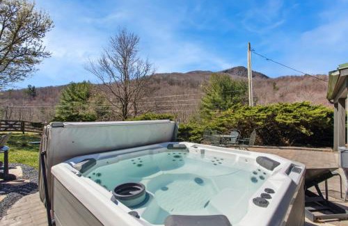 West Jefferson House | Bluff View Farm