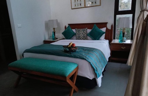 Lansdowne Hotel | BluSalzz Escapade Resort Lansdowne