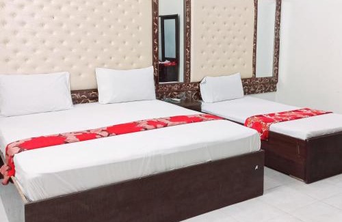 Gulshan-E-Jamal Hotel | BNB Rose Palace Family Guest House Near Airport & Millennium Mall Karachi