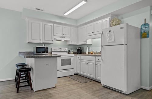 Atlantic Beach Condo | Boardwalk Shores D 2 Bedroom Duplex by RedAwning