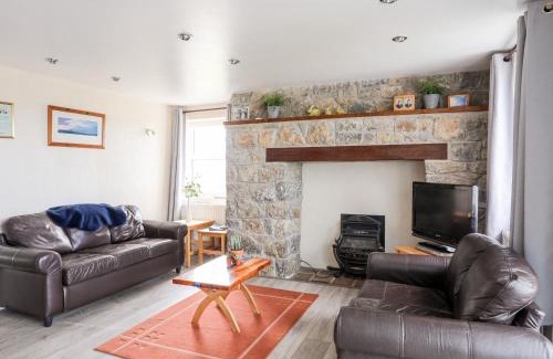Holyhead House | Bodlasan Groes Cottage