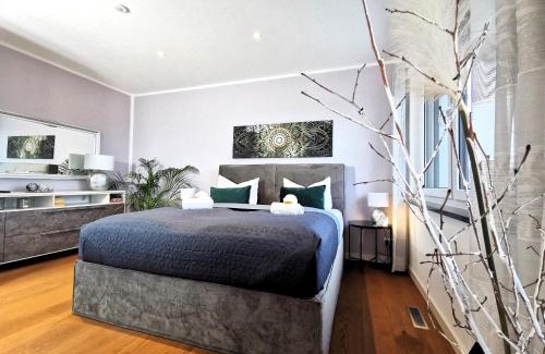 Oberhavel Villa | BohnApartments Luxury Villa Berlin - 210qm - Wintergarten - Kamin - 4 kostenlose Parkplätze - 6 Schlafzimmer - Neubau - Luxusausstattung